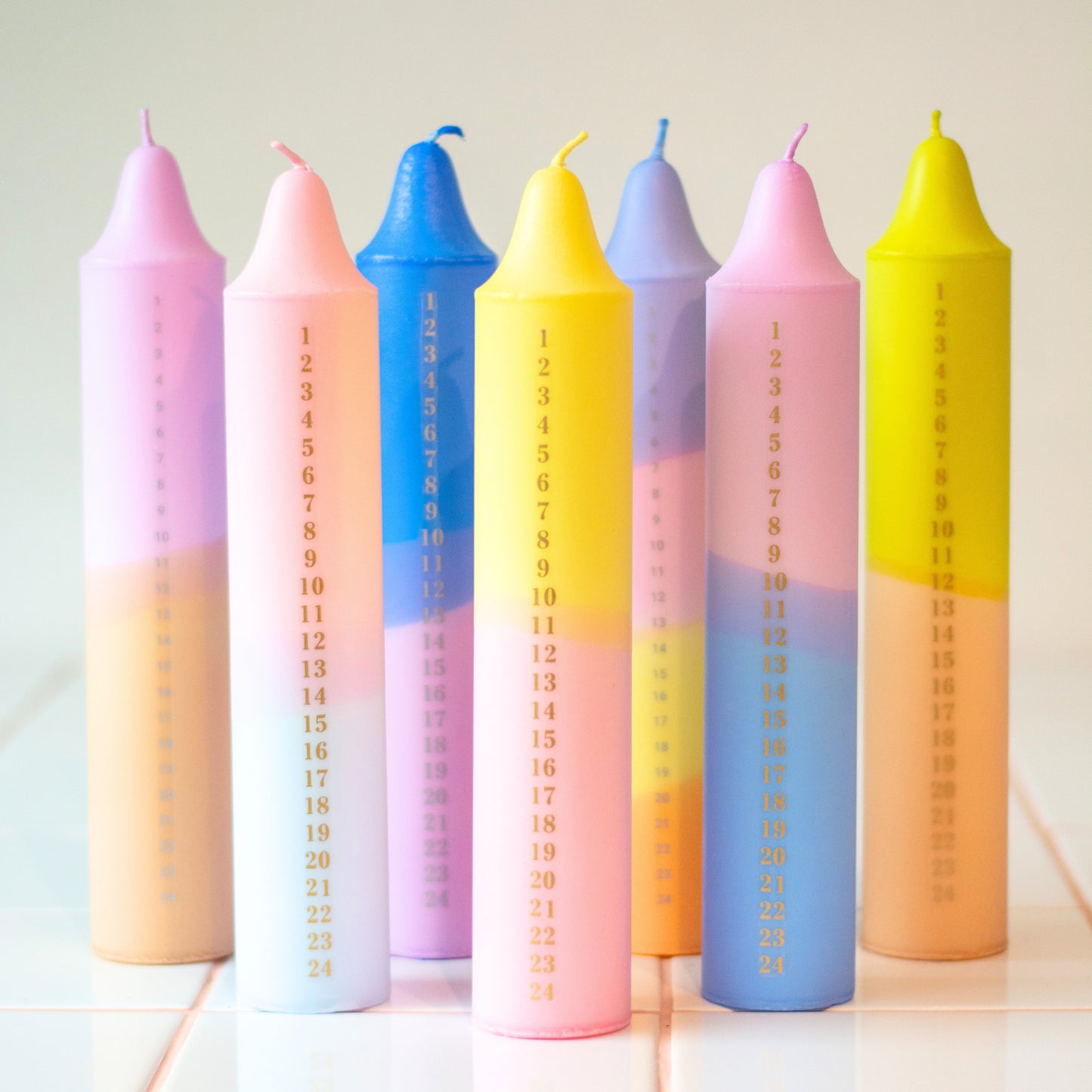 2. Kalenderlys Pastel purple / yellow