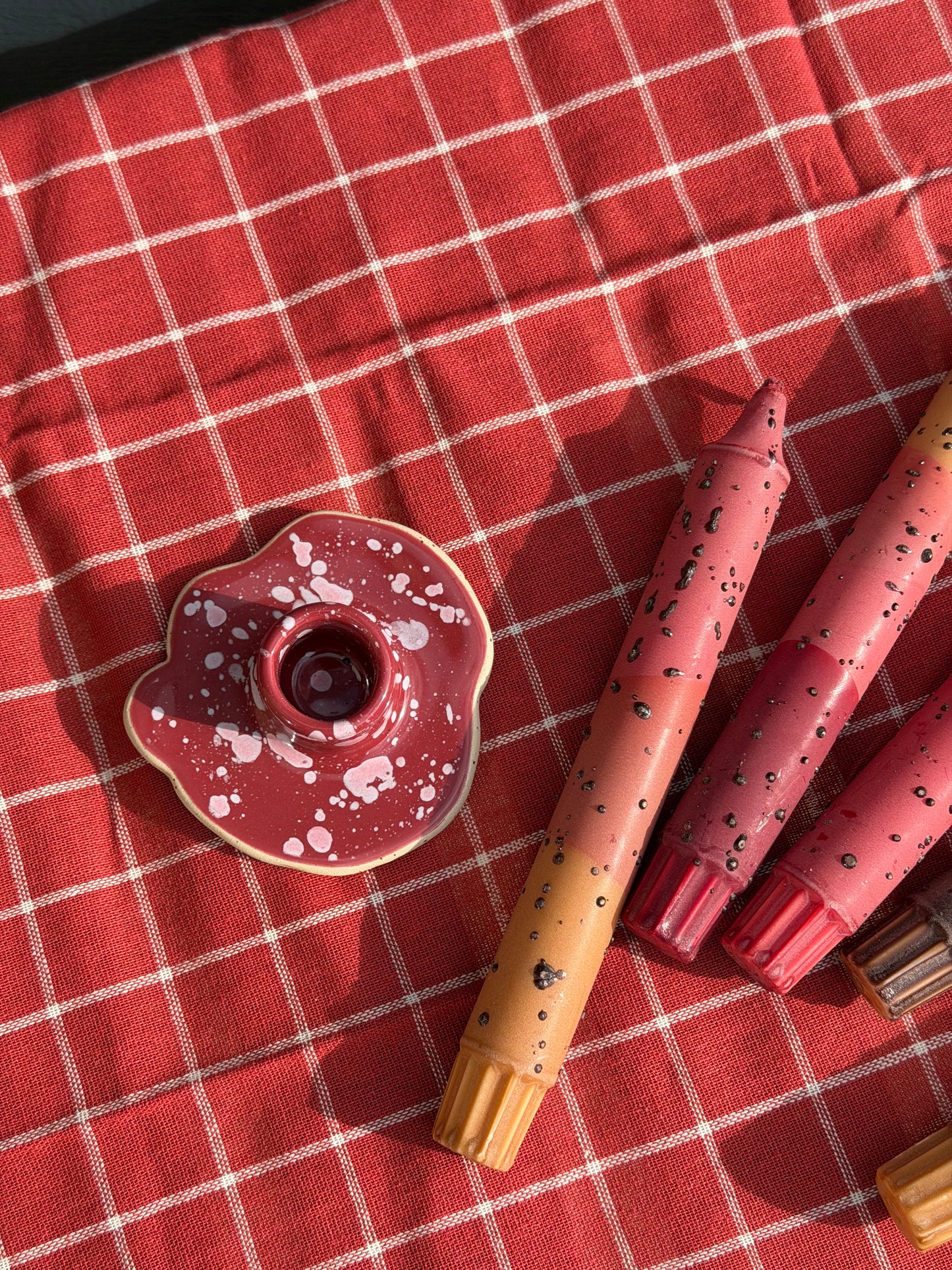 Ceramic Candle Holder Burgundy, White Confetti