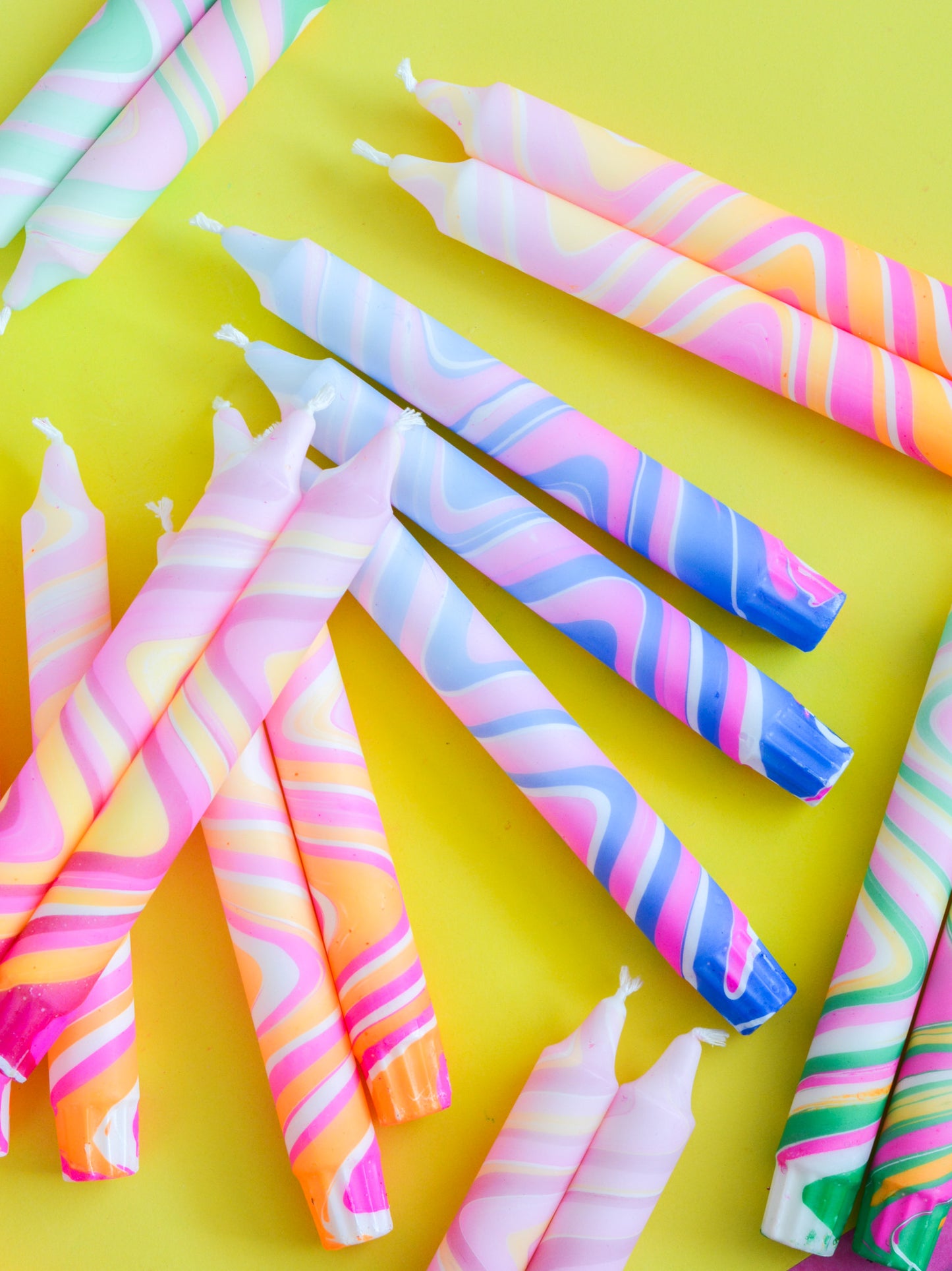 Summer Marble Neon Candle Mix Box
