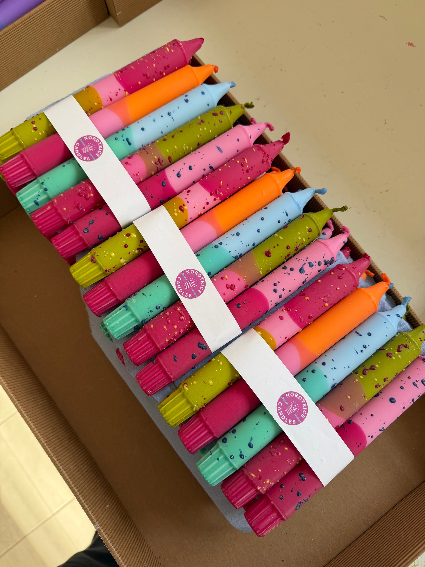 5-pack Taper Candles Spring Fuchsia Confetti