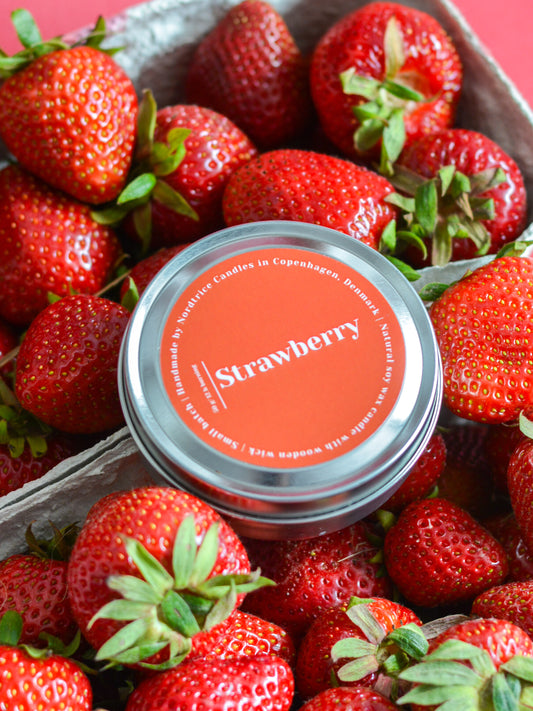 Soy Scented Candle, Strawberry M/L size