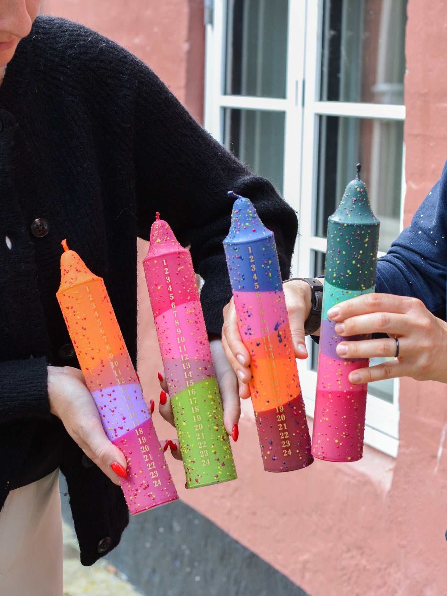 Advent Candle, Confetti Tulips & Olive Garden
